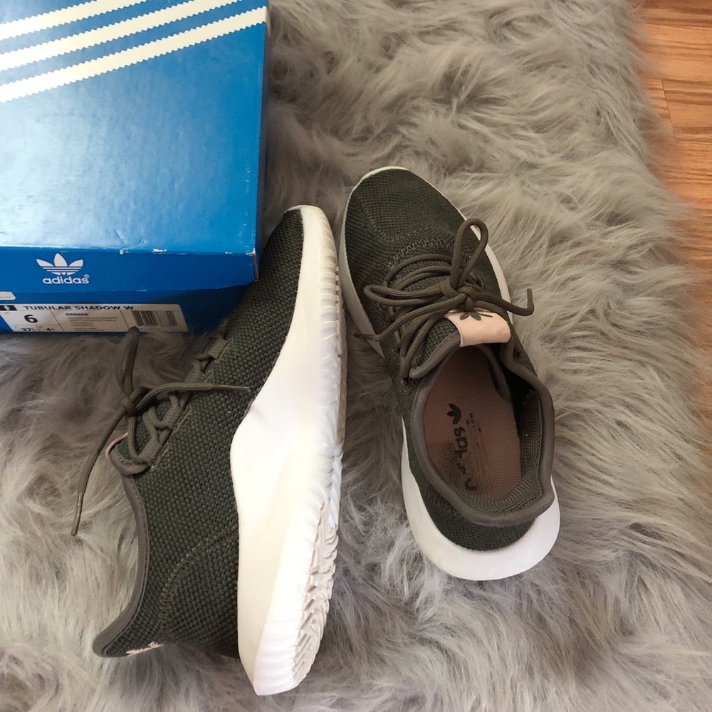WOMENS ADIDAS TUBULAR SNEAKERS - Picture 6 of 8